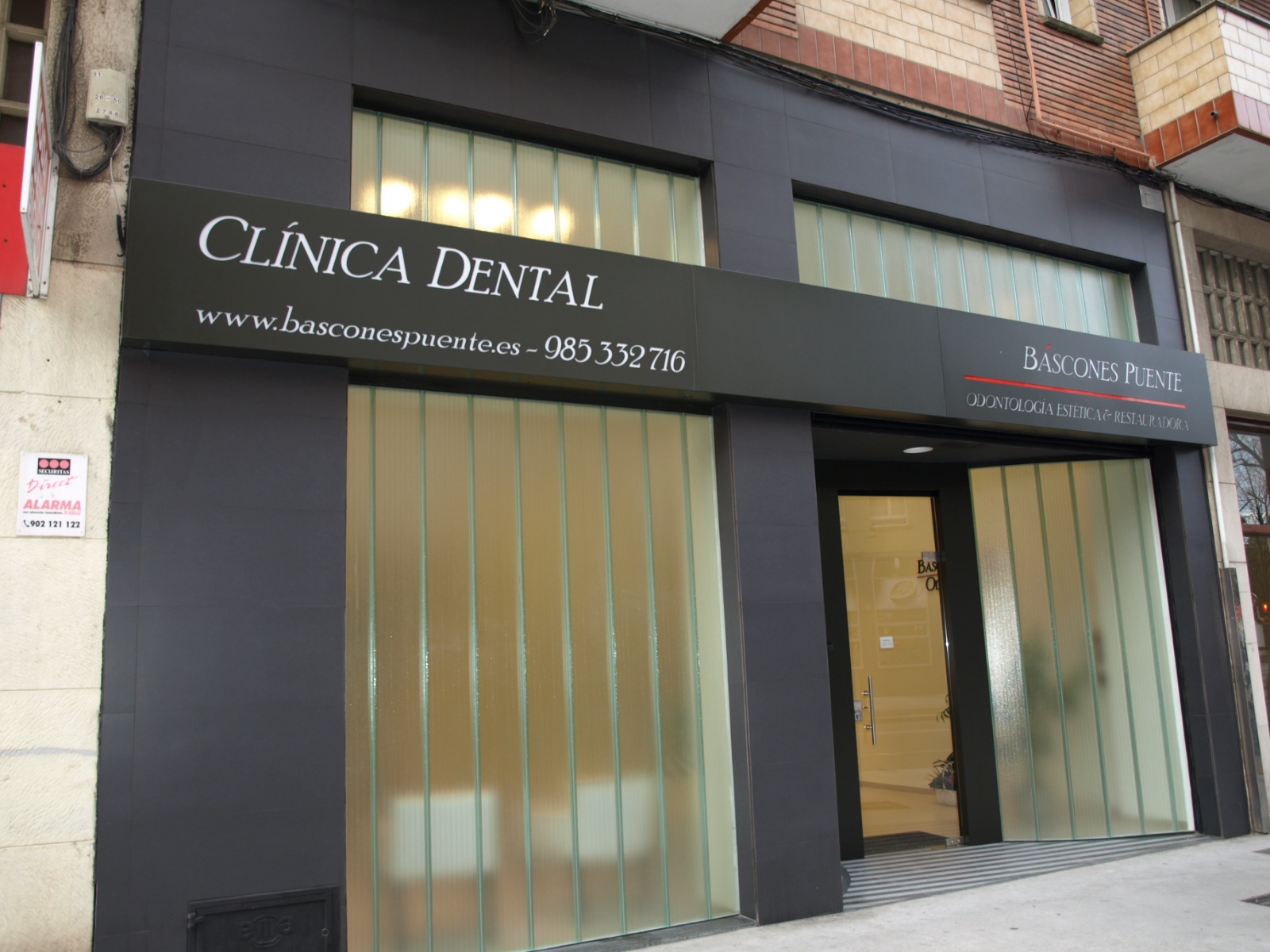 Clínica Dental - Exterior
